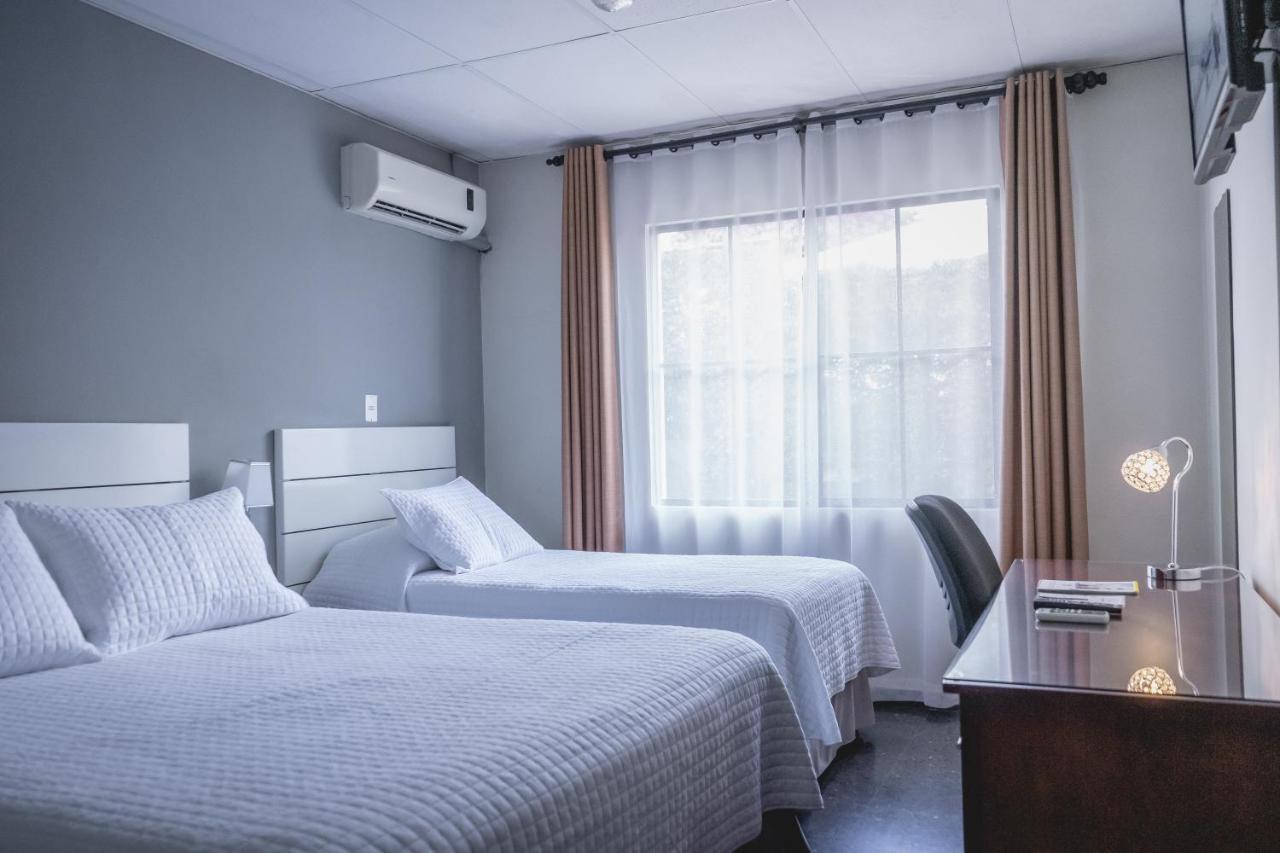Maria Jose Suites San Salvador Exteriör bild